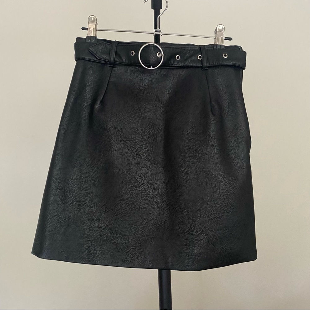 Forever 21 faux leather skirt